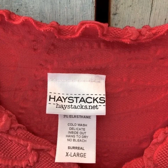 Haystacks fabulous tomato-red, 3/4 sleeve, unique fabric, top - Made in Michigan - Picture 8 of 11